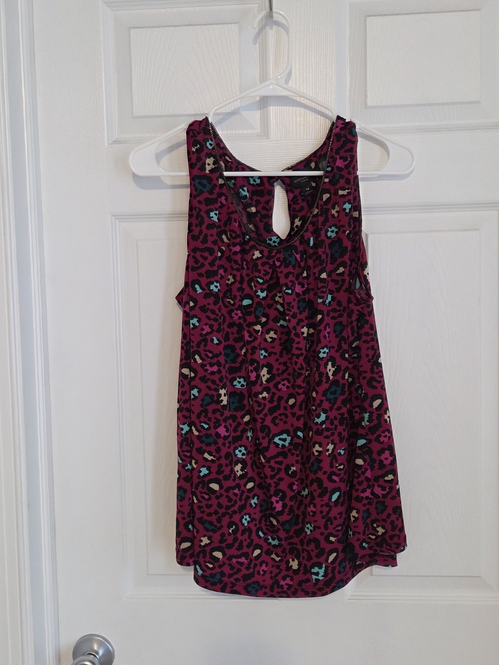 Worthington Magenta Leopard Print Keyhole Tank